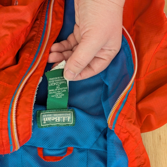 L.L. Bean Vibrant Red Toddler Jacket with Blue Accents - Picture 4 of 4
